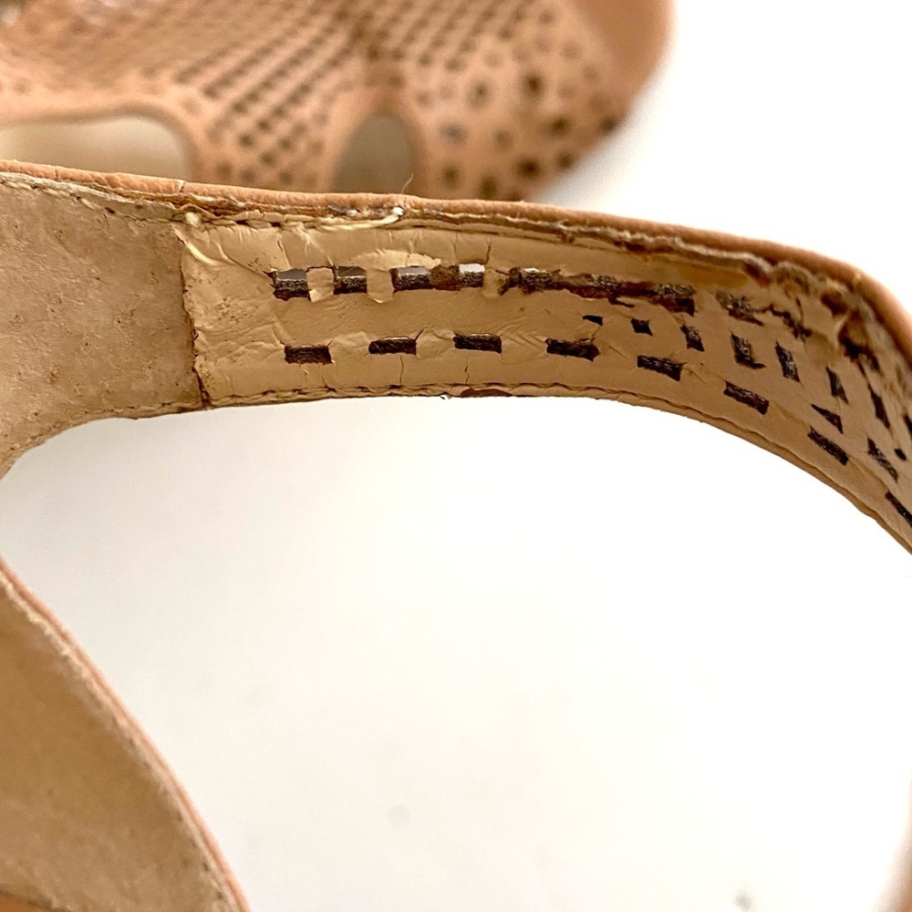 Alex Marie Brown Wedge Sandals Size 8.5M Perforated Summer Vacation - Picture 12 of 14